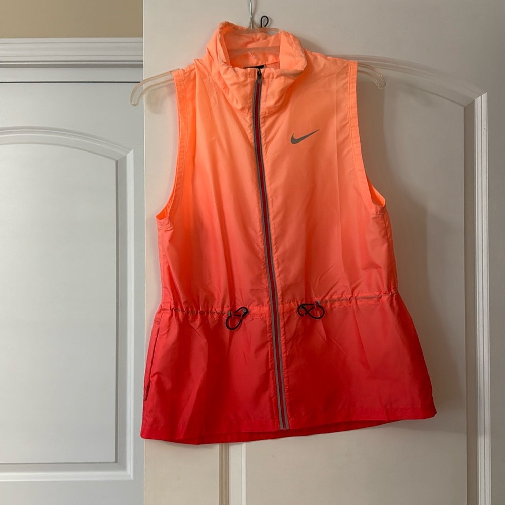 Nike vest